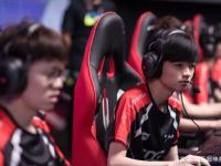 JJB电竞-包含TheShy爆冷击败澳大利亚队，突破纪录引爆全场！的词条