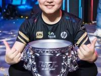 JJB竞技-Uzi回归赛场，高光表现首场状态亮眼，澳大利亚队观众沸腾！的简单介绍